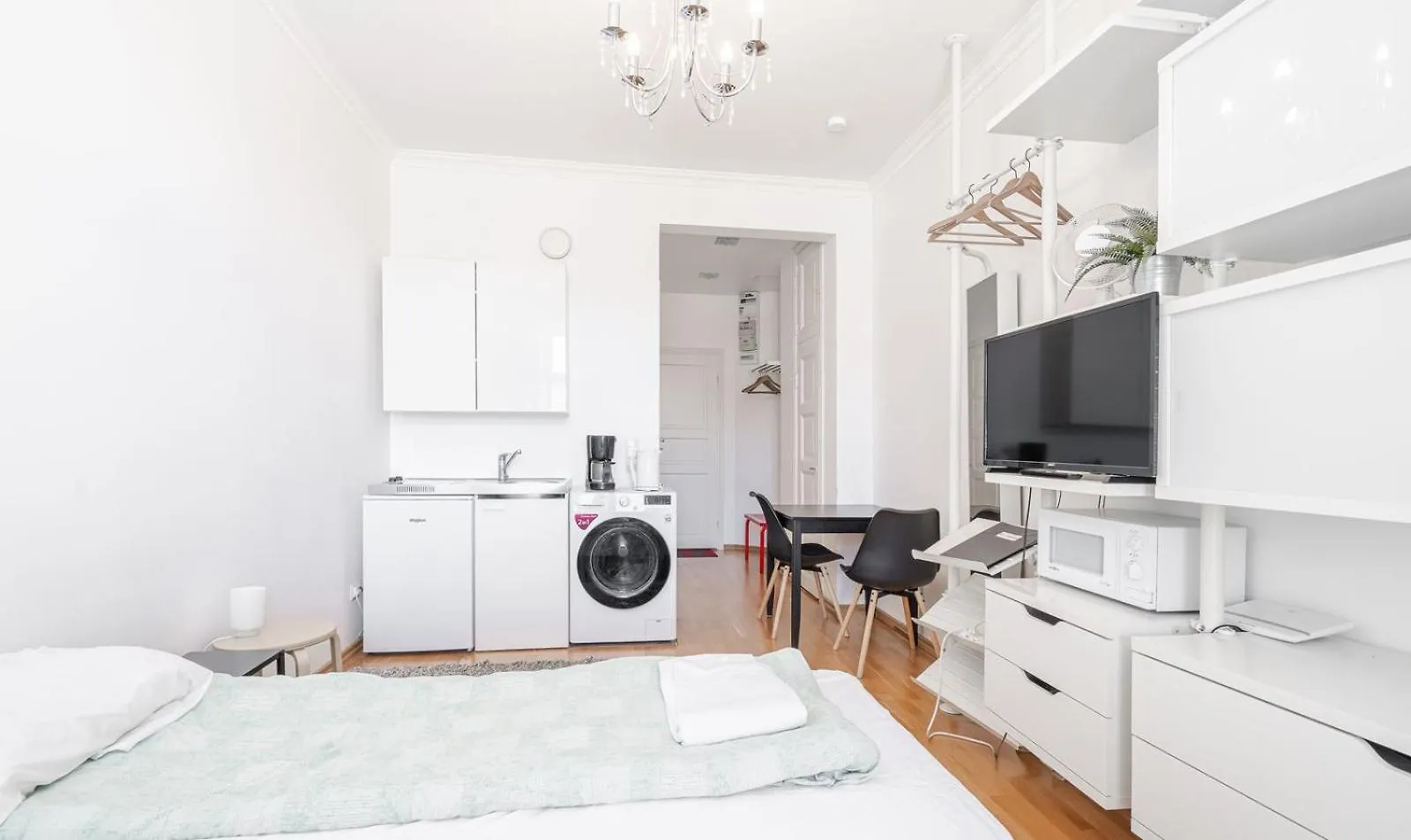 2Ndhomes 142 Sqm Top Floor 4 And 1 Room Apartments With Sauna And Balcony In The Center Of Helsinki